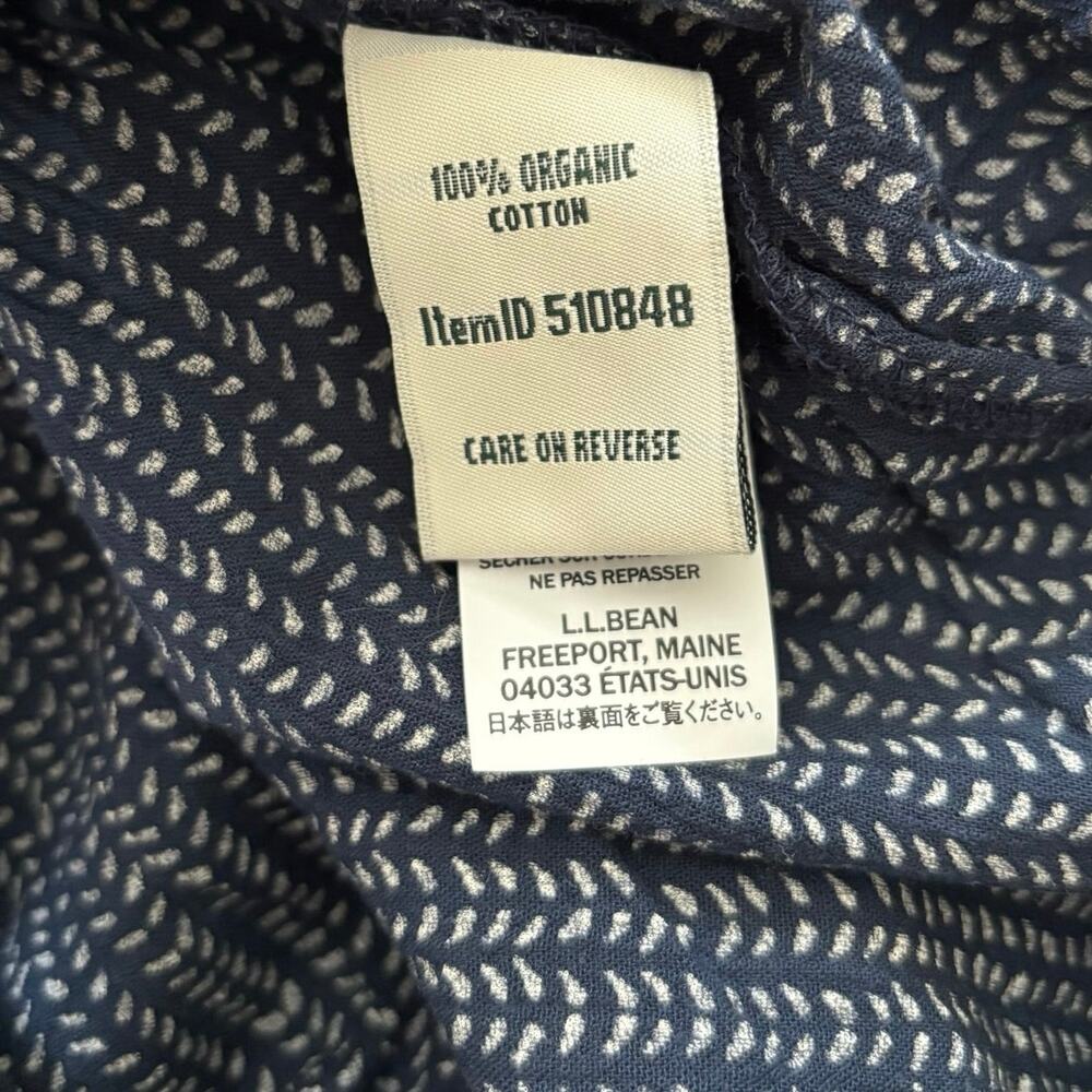 LL Bean M Organic Cotton Button Up Blouse Top Navy Blue Print Roll Tab Sleeves - Picture 5 of 6